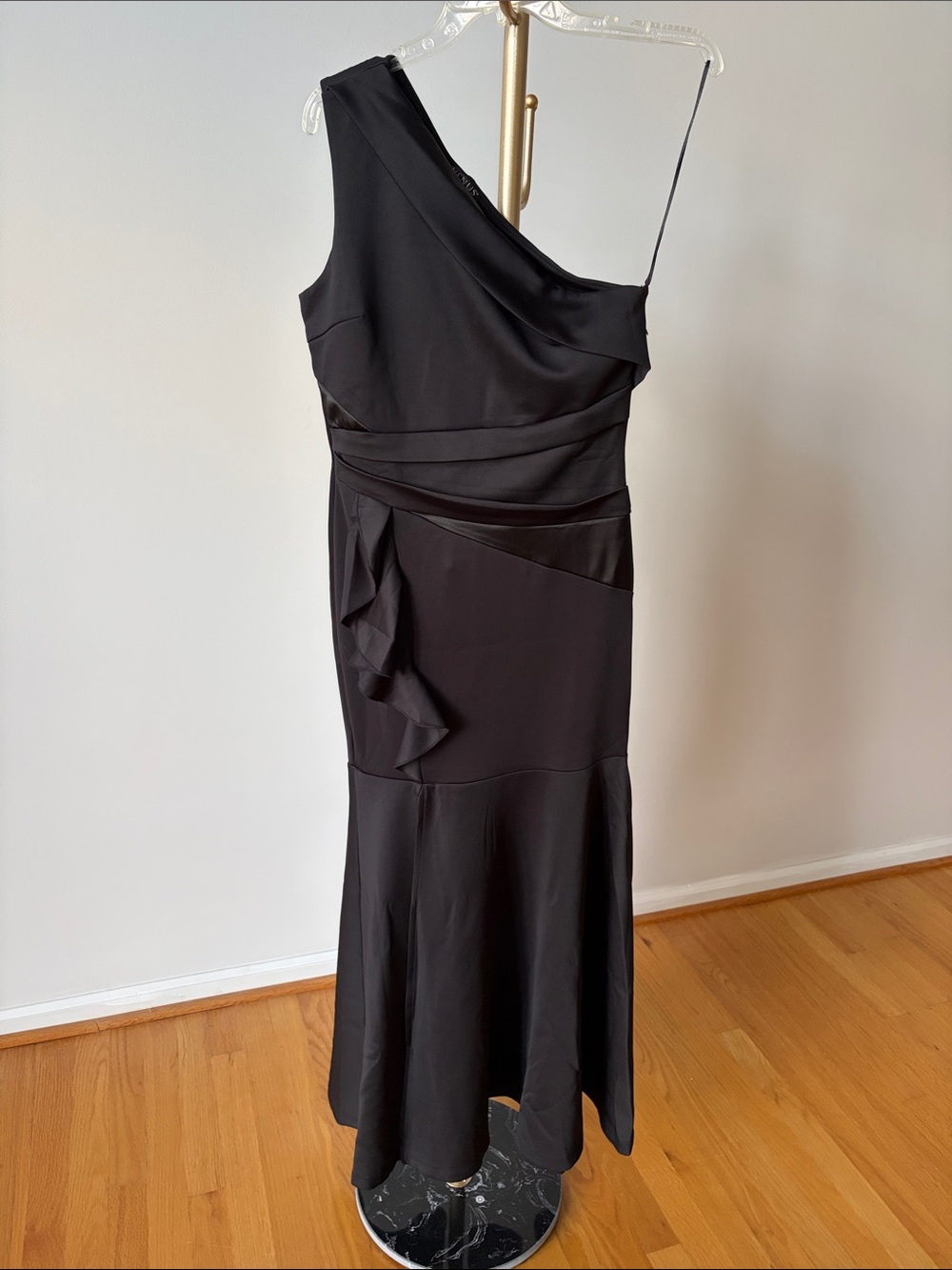One-Shoulder Trumpet Ruffle Gown Black